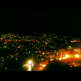 La panormama notturna di Sarajevo